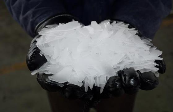 加鹽對(duì)制冰機(jī)性能有何影響