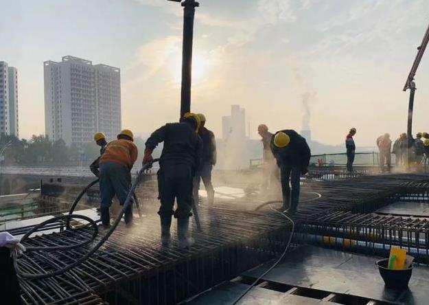 混凝土高溫有什么辦法可以解決呢(圖片3) 混凝土高溫有什么辦法可以解決呢(圖片3)
