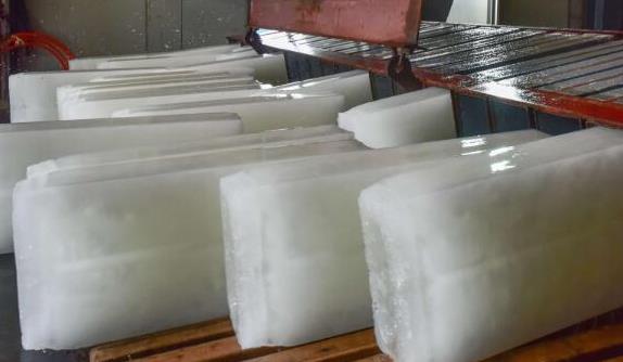 直冷式塊冰機的特點 直冷式塊冰機的特點