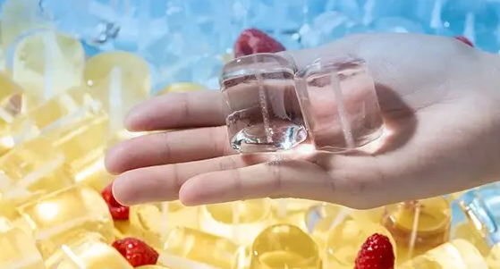 管冰機的工作原理涉及水通過蒸發(fā)器內(nèi)壁與制冷劑交換熱量 管冰機的工作原理涉及水通過蒸發(fā)器內(nèi)壁與制冷劑交換熱量