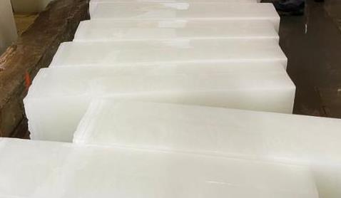 這種降溫方法簡(jiǎn)單直接，但效率和均勻性有限