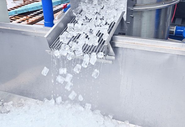 冰泉制冷的30噸管冰機(jī) 冰泉制冷的30噸管冰機(jī)