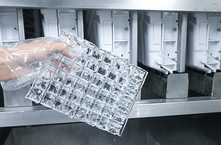 東莞方冰機(jī) 東莞方冰機(jī)